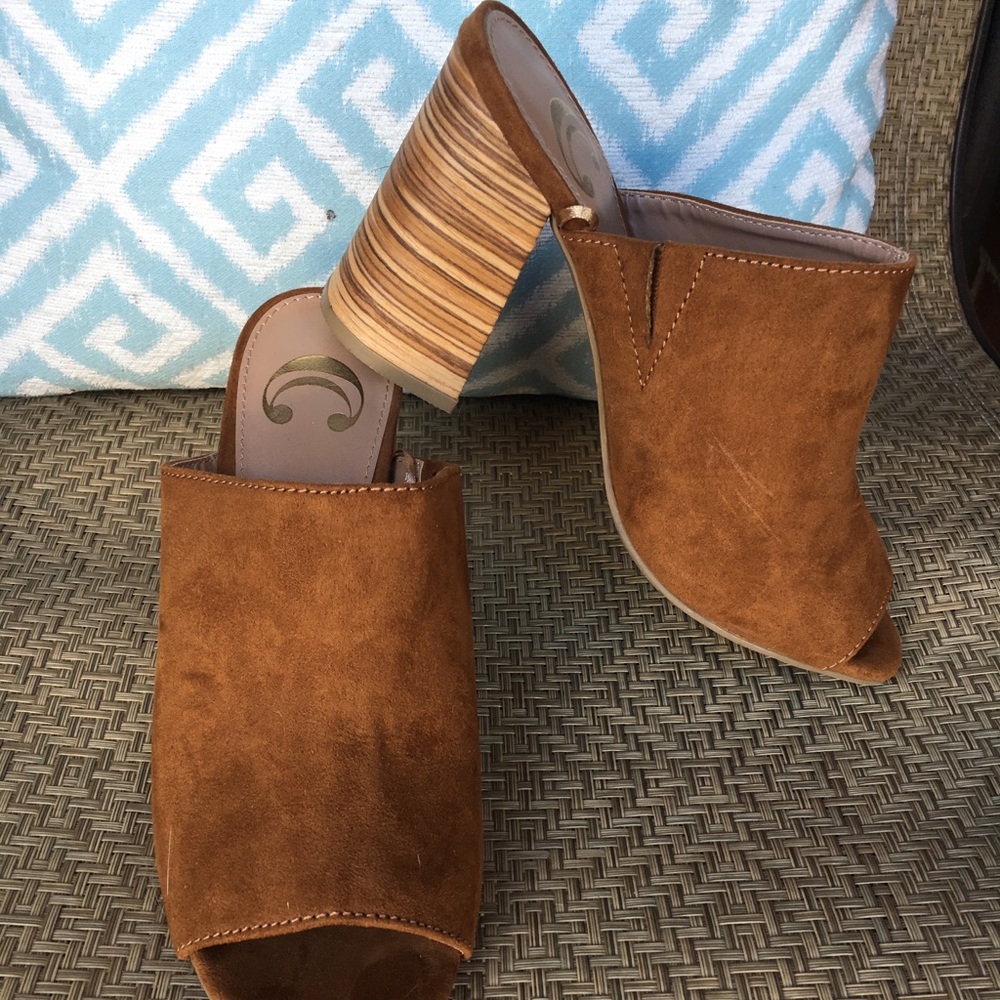 ⚡️Flash Sale!⚡️Charming Charlie Cognac Brown Mules - Picture 3 of 5